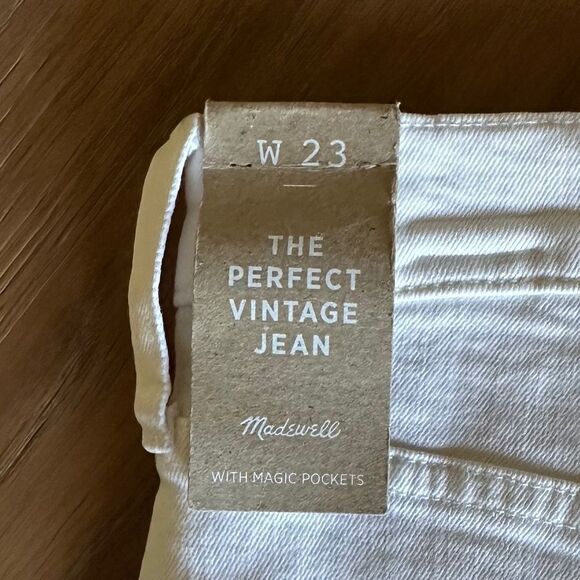 The Perfect Vintage Jean From Madewell in Tile White - Picture 10 of 12